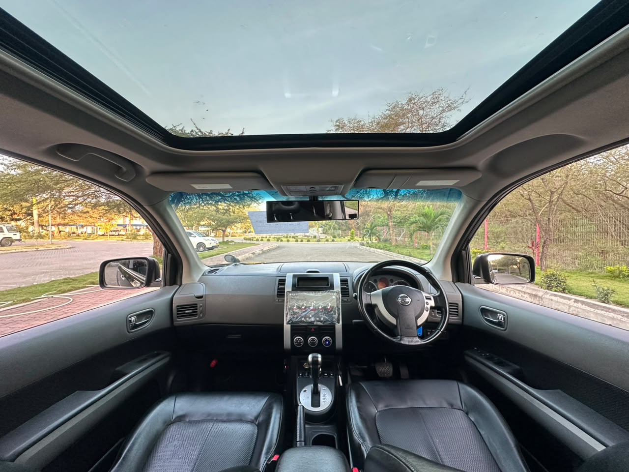 NISSAN EXTRAIL thumbnail 5